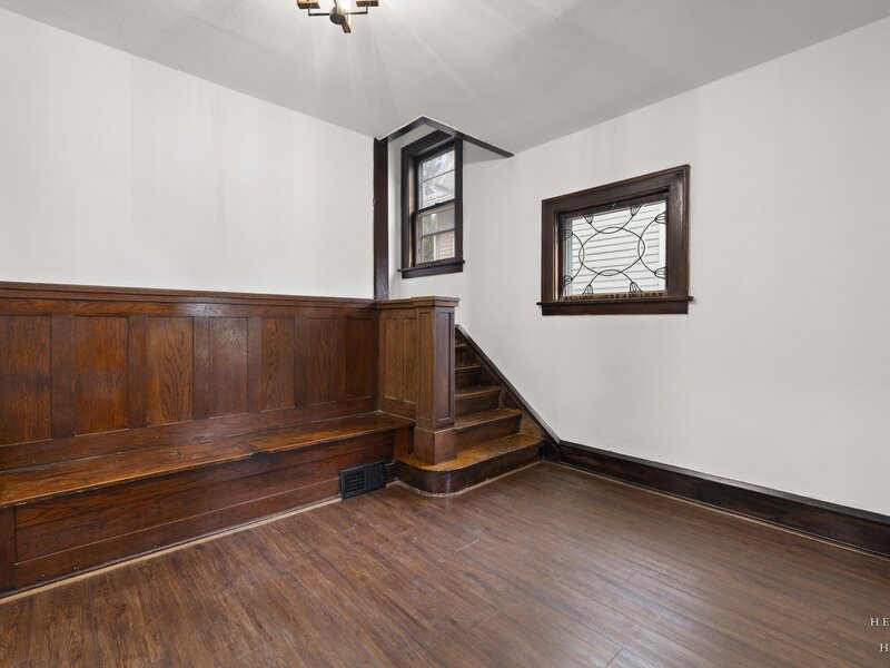 1315 4th Avenue Rockford IL 61104