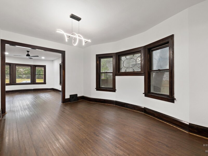 1315 4th Avenue Rockford IL 61104