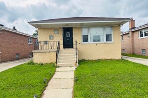 Photo of 380 Bensley Avenue Calumet City IL 60409