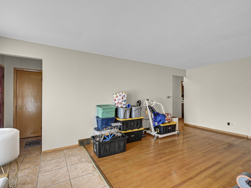 380 Bensley Avenue Calumet City IL 60409