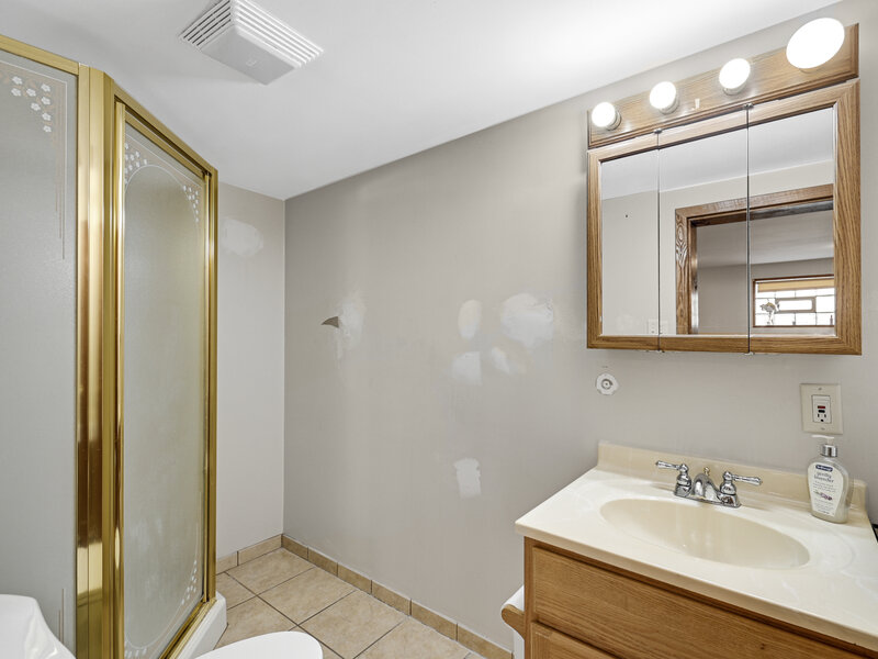 380 Bensley Avenue Calumet City IL 60409