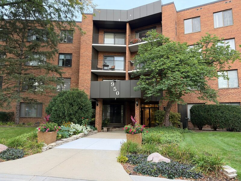 950 E Wilmette Road Palatine IL 60074