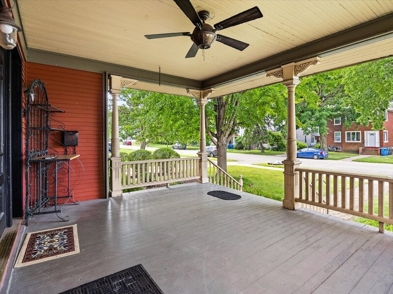 310 E Jefferson Street Morris IL 60450