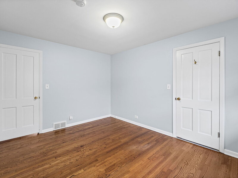 602 N Drury Lane Arlington Heights IL 60004