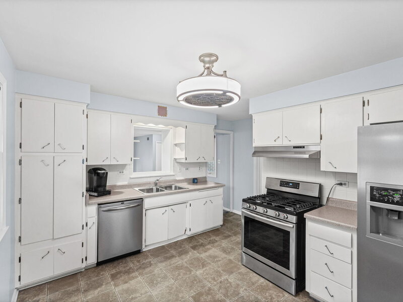 602 N Drury Lane Arlington Heights IL 60004