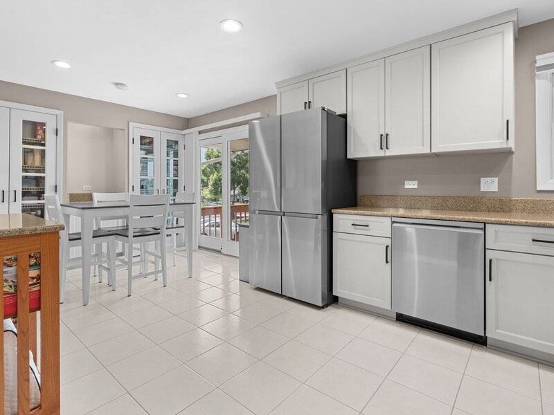 163 Bourne Lane Bloomingdale IL 60108