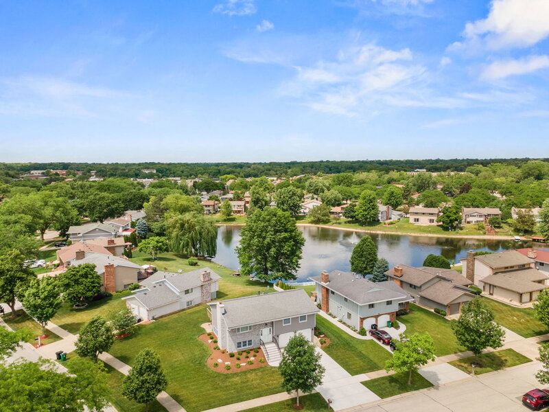 163 Bourne Lane Bloomingdale IL 60108