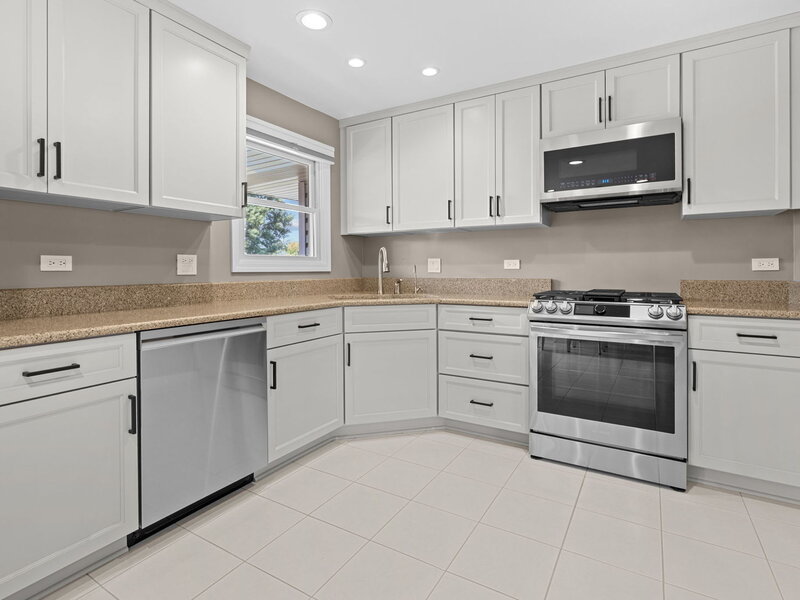 163 Bourne Lane Bloomingdale IL 60108