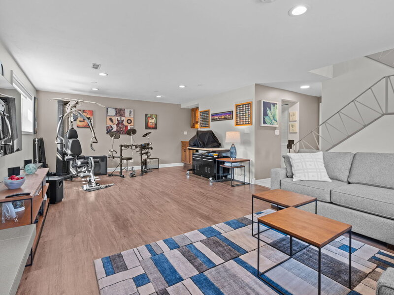 163 Bourne Lane Bloomingdale IL 60108