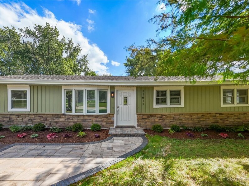 11611 Douglas Avenue Huntley IL 60142