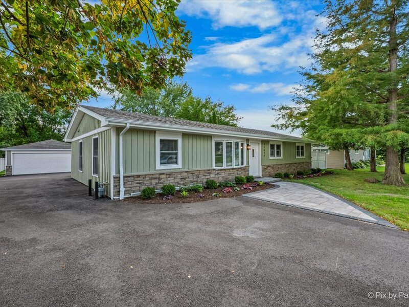 11611 Douglas Avenue Huntley IL 60142