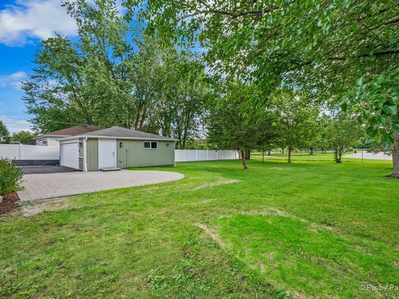 11611 Douglas Avenue Huntley IL 60142