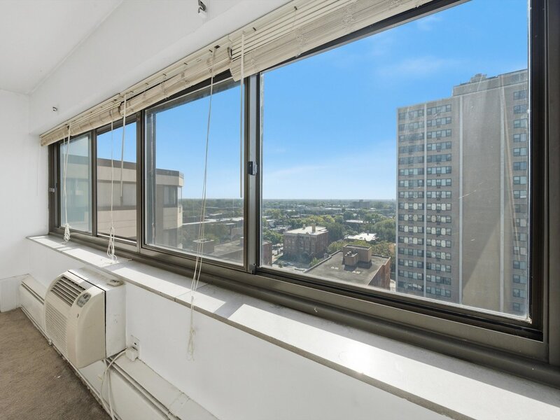 7337 S South Shore Drive Chicago IL 60649