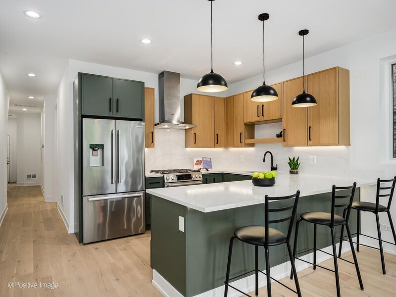 2847 N Damen Avenue Chicago IL 60618