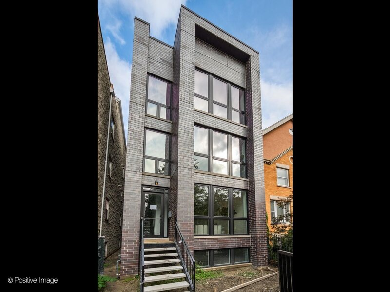 2847 N Damen Avenue Chicago IL 60618