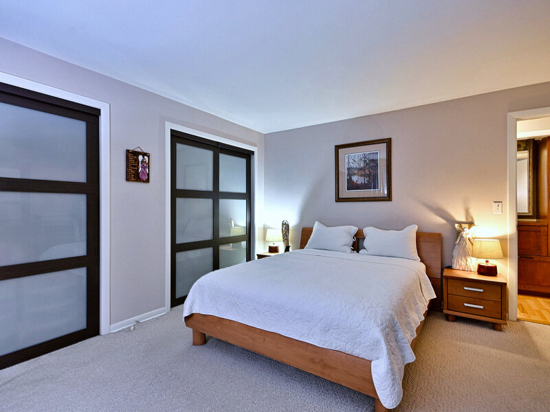 2 N Dee Road Park Ridge IL 60068