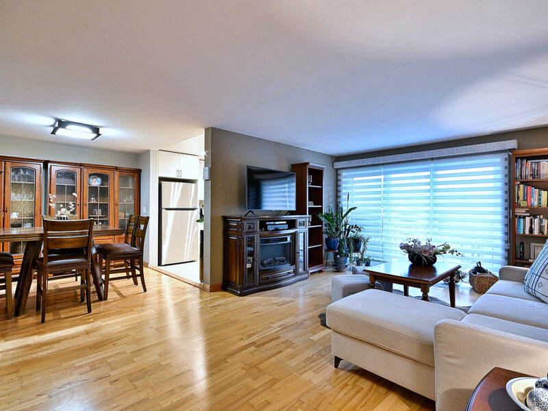 2 N Dee Road Park Ridge IL 60068