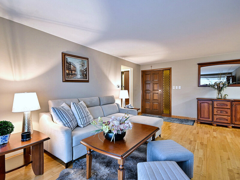 2 N Dee Road Park Ridge IL 60068