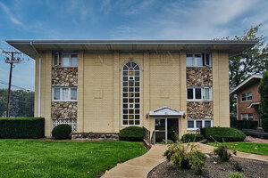 Photo of 2 N Dee Road Park Ridge IL 60068 Unit 203