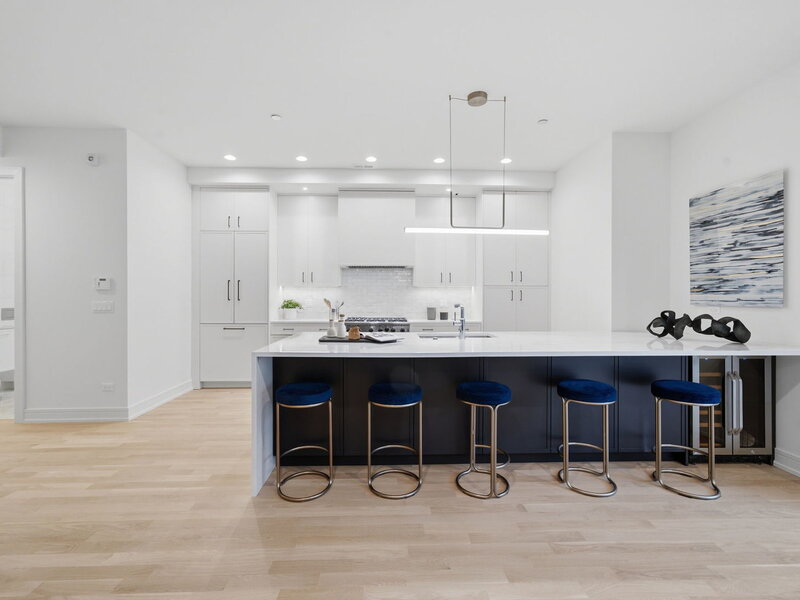 2481 N Milwaukee Avenue Chicago IL 60647