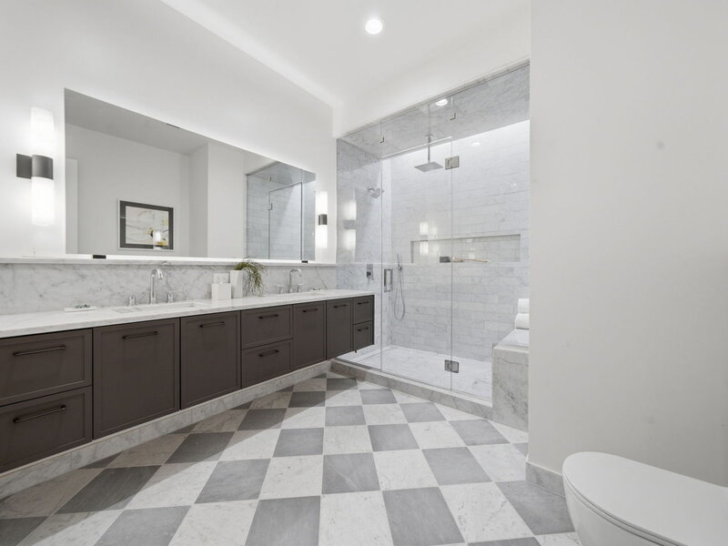2481 N Milwaukee Avenue Chicago IL 60647