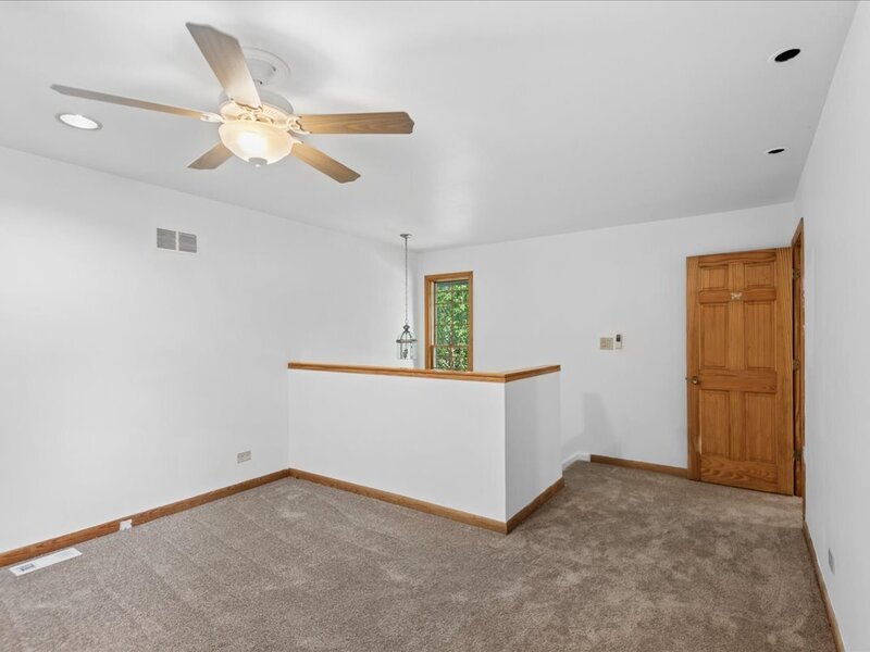 722 Shepard Court Gurnee IL 60031