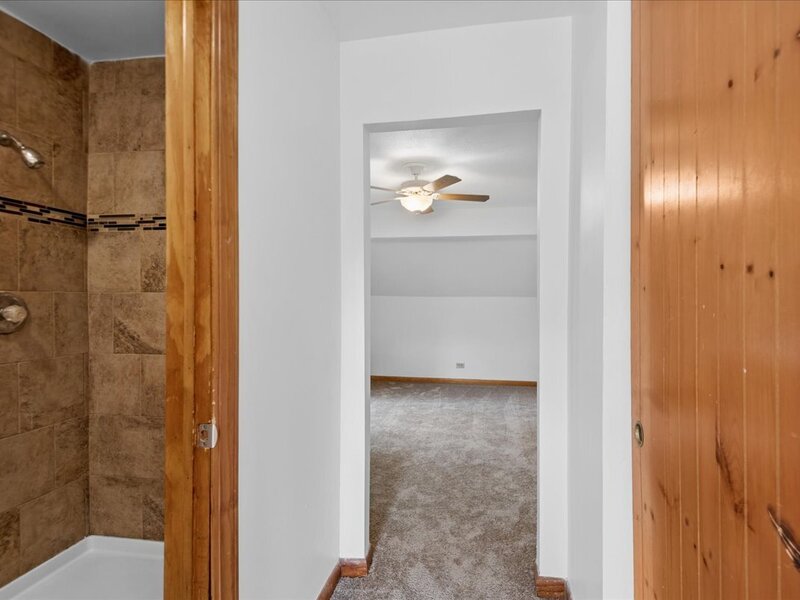 722 Shepard Court Gurnee IL 60031