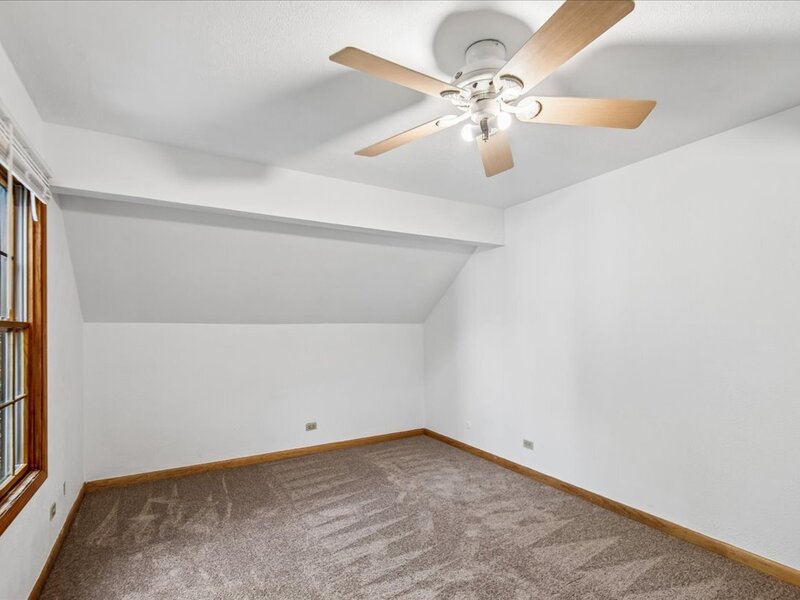 722 Shepard Court Gurnee IL 60031