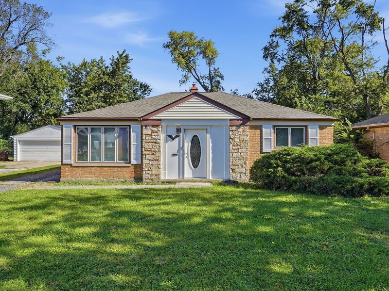 62 Marquette Street Park Forest IL 60466