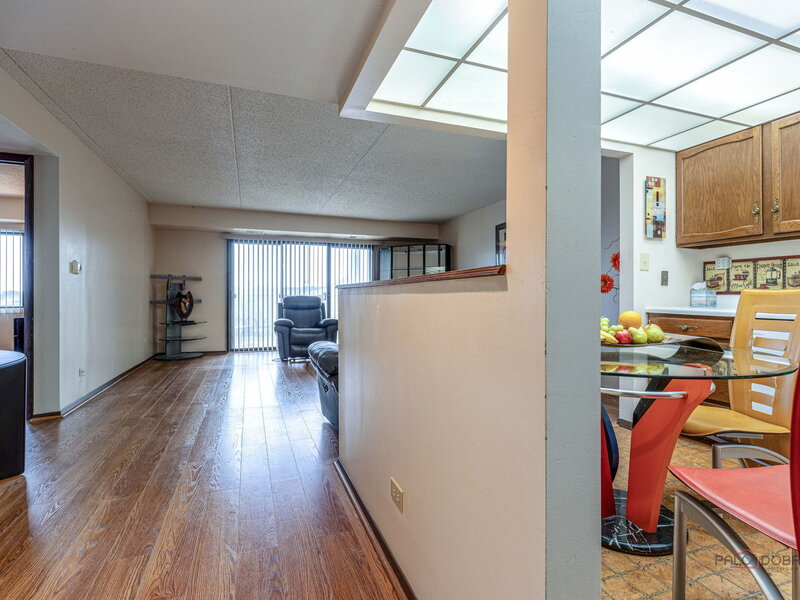 475 Plum Creek Drive Wheeling IL 60090