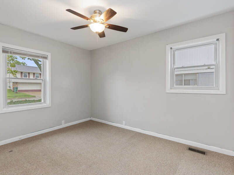 345 Hickory Avenue Romeoville IL 60446