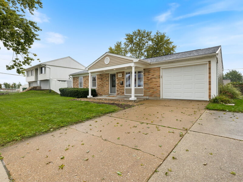 345 Hickory Avenue Romeoville IL 60446
