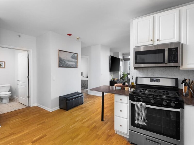 125 S Jefferson Street Chicago IL 60661