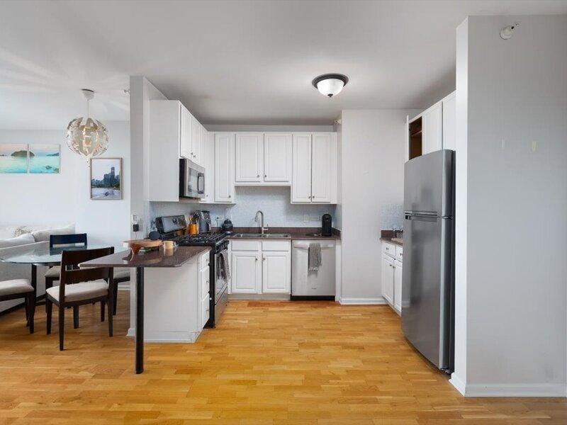 125 S Jefferson Street Chicago IL 60661
