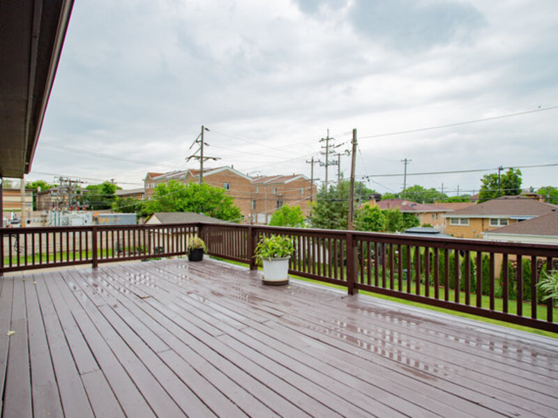 7022 Birchwood Avenue Niles IL 60714