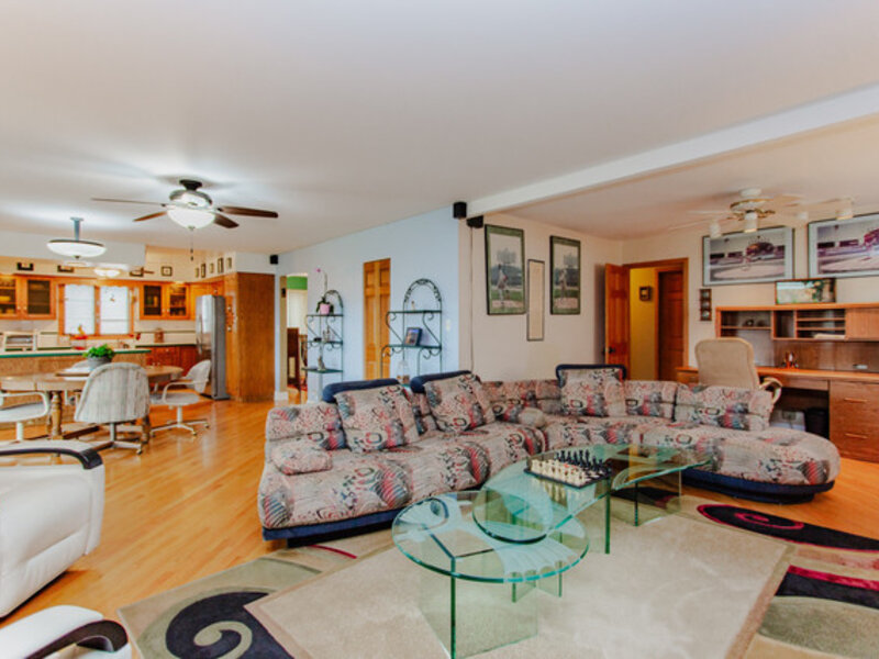 7022 Birchwood Avenue Niles IL 60714