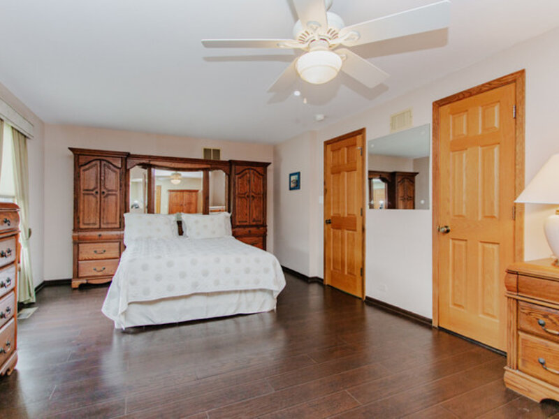 7022 Birchwood Avenue Niles IL 60714