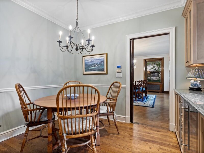 1325 N Astor Street Chicago IL 60610