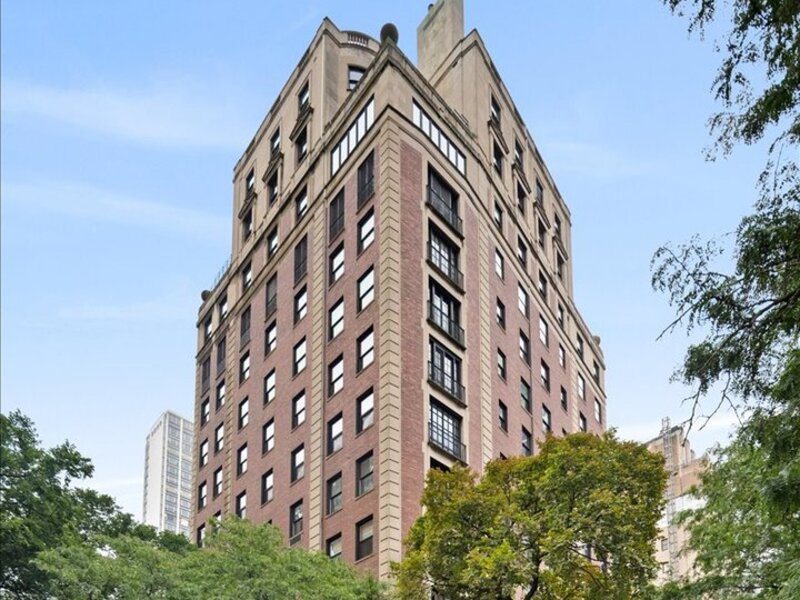 1325 N Astor Street Chicago IL 60610