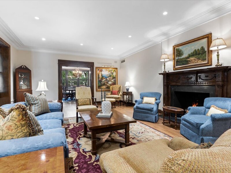 1325 N Astor Street Chicago IL 60610