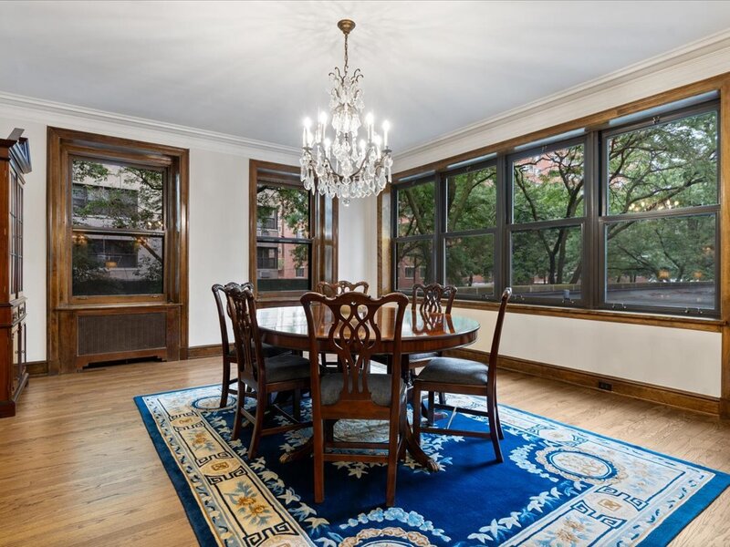 1325 N Astor Street Chicago IL 60610