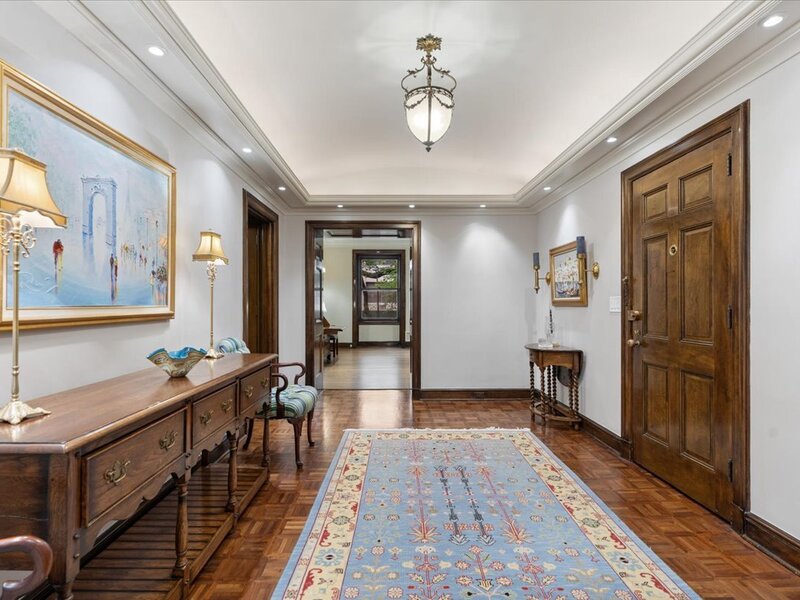 1325 N Astor Street Chicago IL 60610
