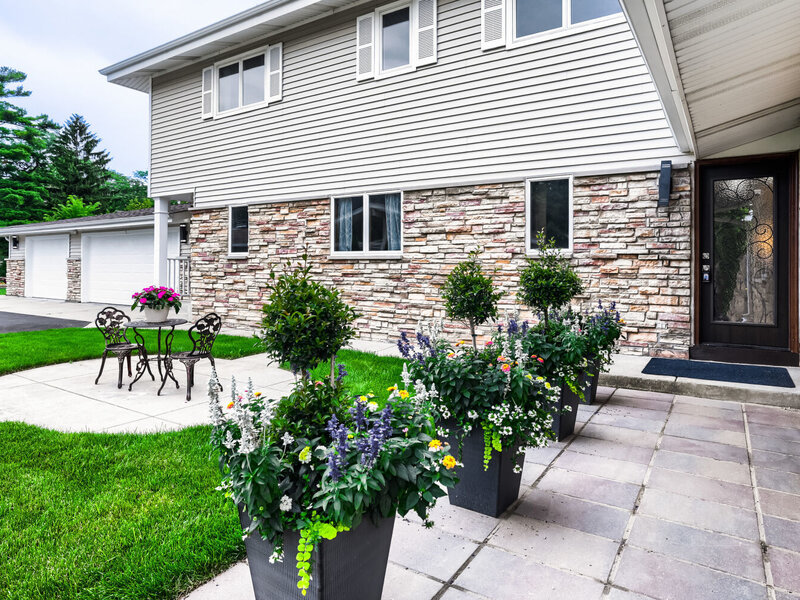 1325 E Lake Avenue Glenview IL 60025