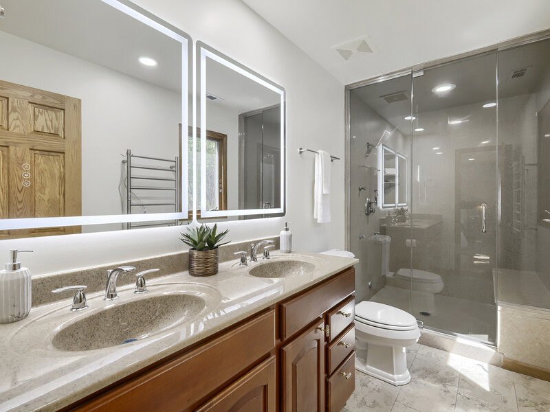 1325 E Lake Avenue Glenview IL 60025