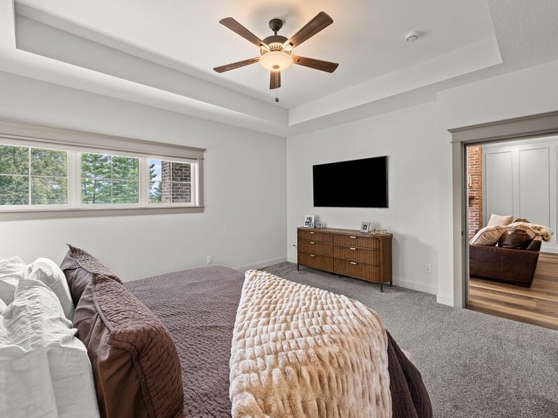 632 Holmes Street Bettendorf IA 52722