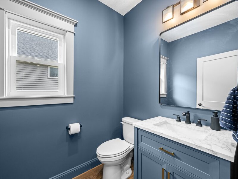 632 Holmes Street Bettendorf IA 52722