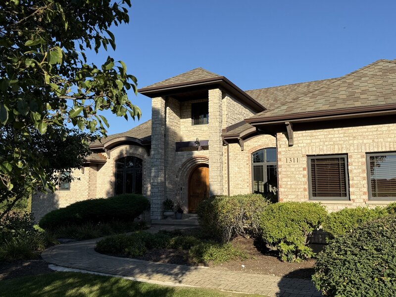 1311 E Longwood Drive Woodstock IL 60098