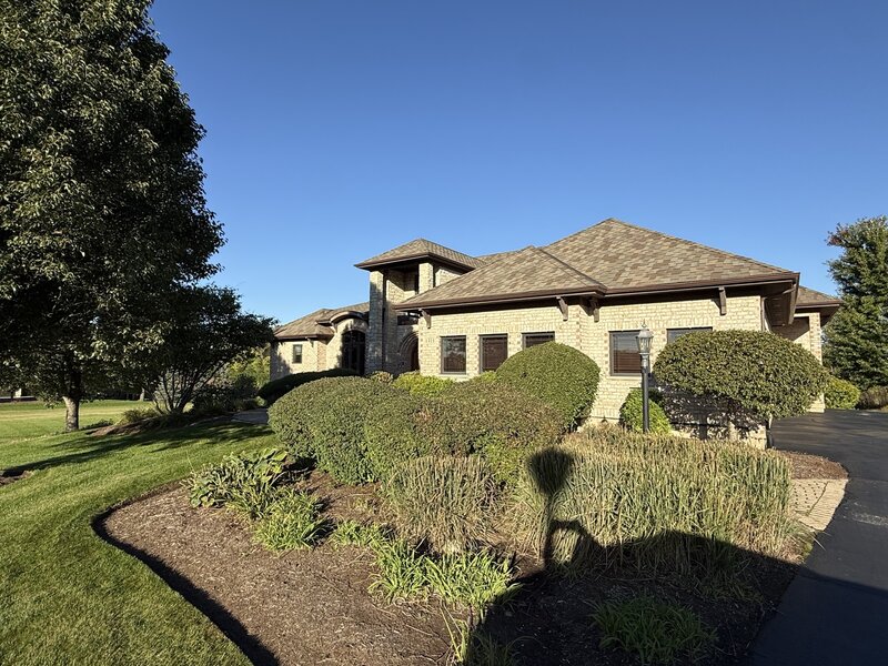 1311 E Longwood Drive Woodstock IL 60098