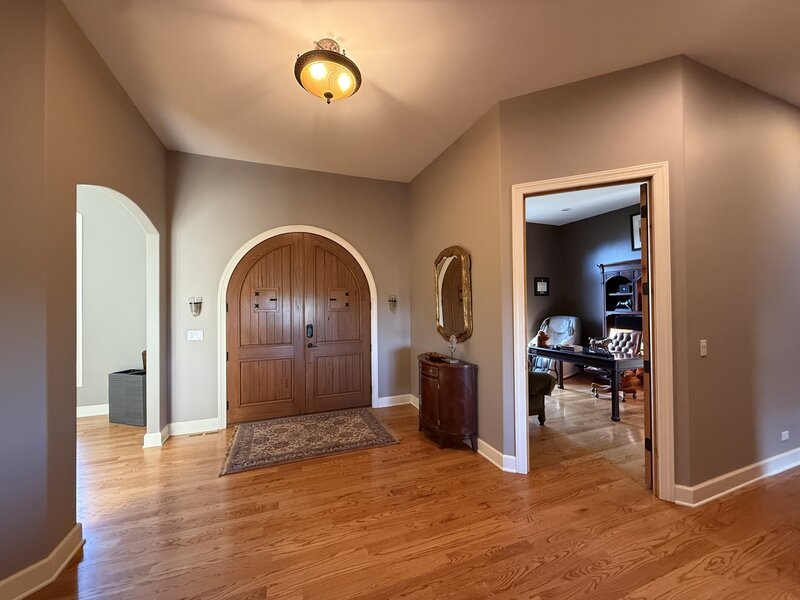 1311 E Longwood Drive Woodstock IL 60098