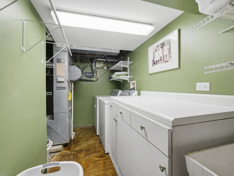 5227 S Mulligan Avenue Chicago IL 60638